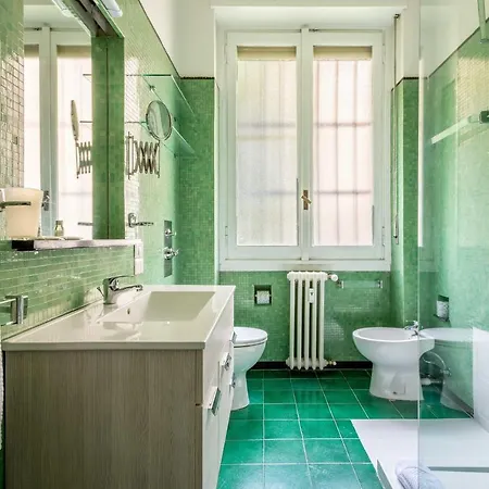 Exclusive 4 Bedrooms In Center * Milano